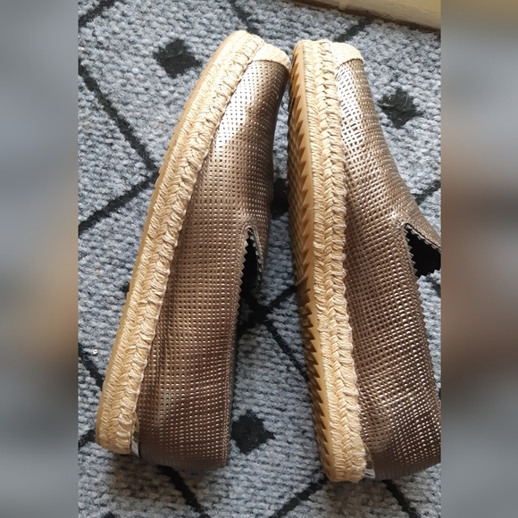 Stuart Weitzman shoes with hardware at rear with a metallic look. - Picture 1 of 4